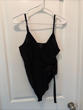 🥳 5 for $25 Forever 21 Black Striped Wrap-Front Bodysuit